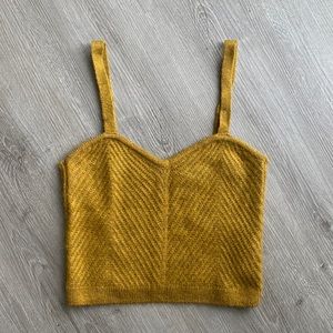 Vero Moda knit tank. Mustard/gold, size small. Sweetheart shape.